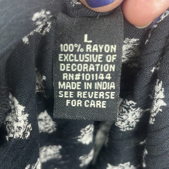 Millenium Black and Coral (Paisley & Tribal Print Design) Gauzy Dress size L - Picture 7 of 10